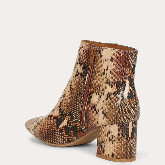 NEW Pointy Toe Block Heel Ankle Booties Boot w/Zip - Picture 4 of 6